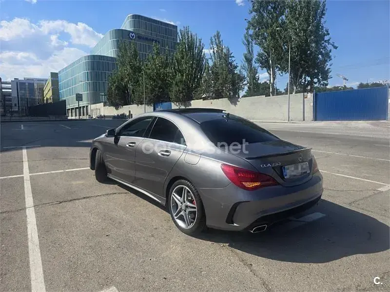 Usado Mercedes CLA200 AMG line 136 CV (100 kW) 2015 Gris / plata Coupe
