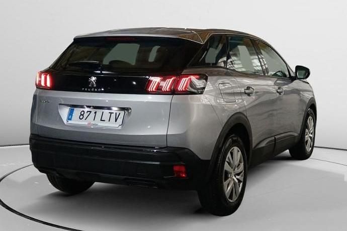Usado Peugeot 3008 Active 131 HP (96 kW) 2021 SUV