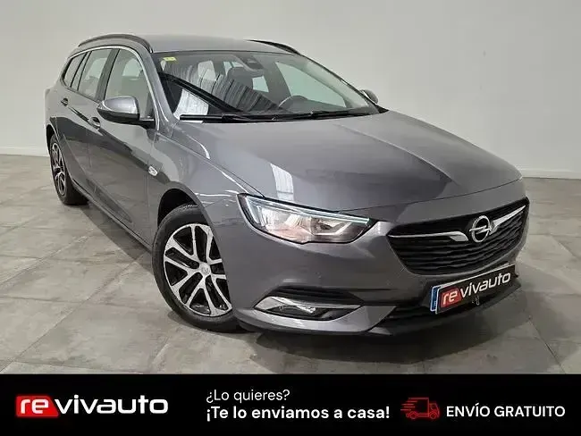 Usado Opel Insignia Selective 110 CV (80 kW) 2020 Gris Familiar