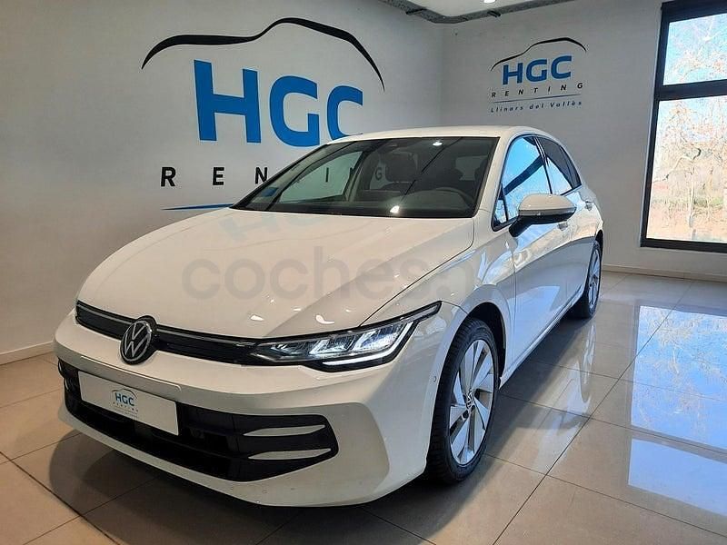 Blanco Nuevo 2025 VW Golf Berlina | 28.490 € (Buen precio) - Imagen 1/4