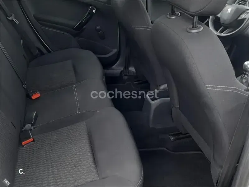 Begagnad Peugeot 208 Active 99 HK (72 kW) 2019 Vit Halvkombi