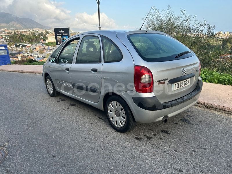 Gris / plata Usado 2008 Citroën Xsara Picasso Monovolumen | 2250 € (Precio justo) - Imagen 1/4