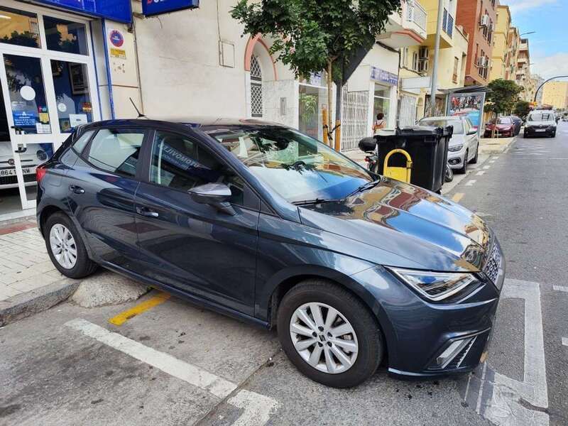 Usado Seat Ibiza Style 110 CV (80 kW) 2023 Gris Utilitario