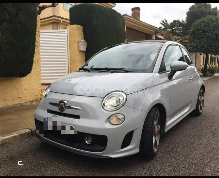 Usado Abarth 500C 140 CV (102 kW) 2011 Gris / plata Descapotable