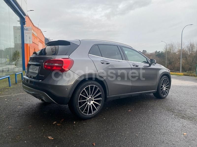 Usado Mercedes GLA220 Urban 170 CV (125 kW) 2014 Gris / plata SUV