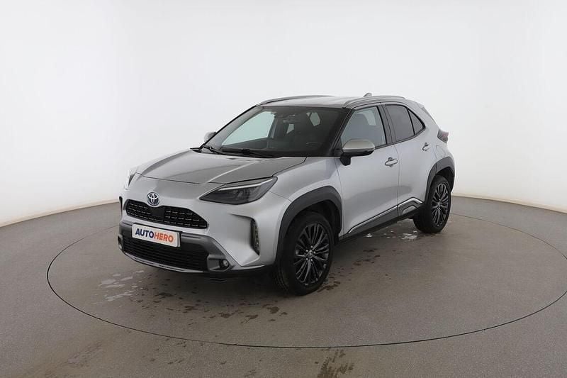 Gris Usado 2022 Toyota Yaris Cross SUV | 21.799 € (Precio justo) - Imagen 1/3