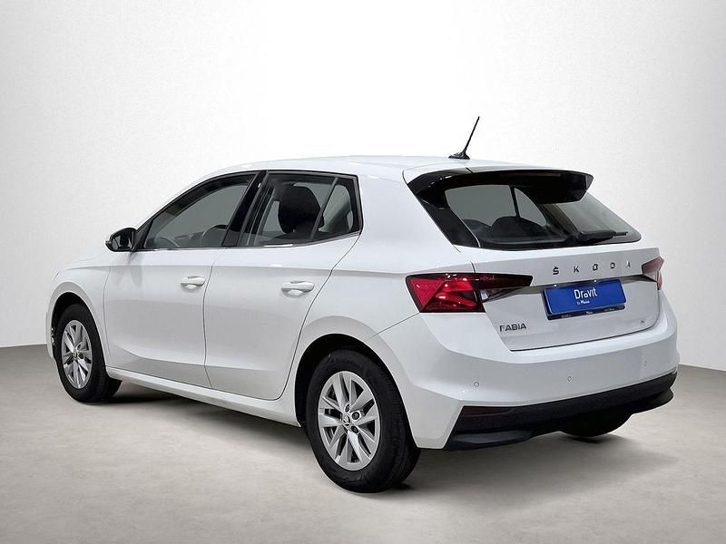 Usado Skoda Fabia Ambition 95 CV (69 kW) 2023 Blanco Berlina