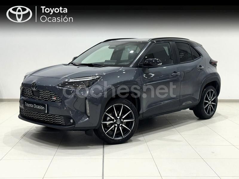 Gris / plata Usado 2025 Toyota Yaris Cross Sport SUV | 30.900 € - Imagen 1/4