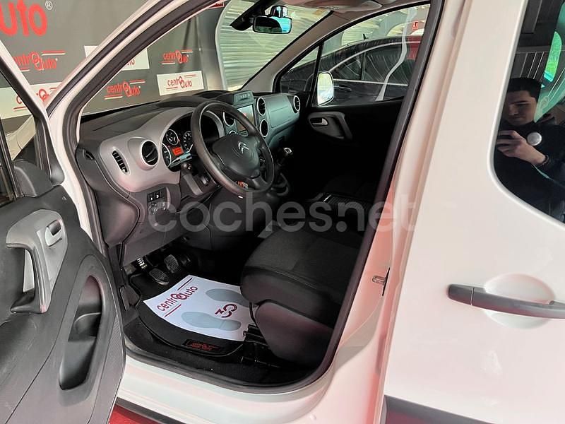 Usado Citroën Berlingo Feel 100 CV (73 kW) 2018 Blanco Monovolumen