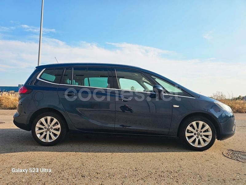 Usado Opel Zafira Tourer Excellence 165 CV (121 kW) 2011 Azul Monovolumen