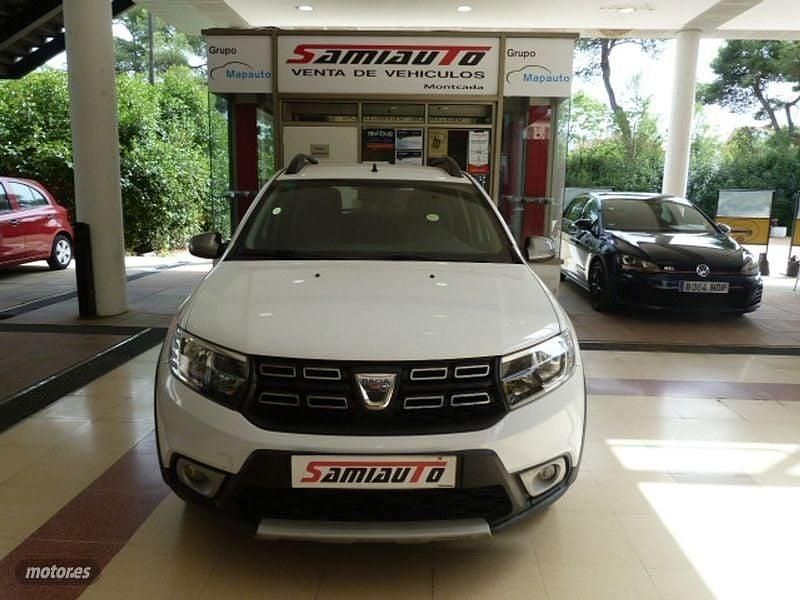 Usado Dacia Sandero Stepway Ambiance 90 CV (66 kW) 2018 Blanco Utilitario
