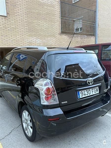 Usado Toyota Corolla Verso Luna 136 CV (100 kW) 2006 Negro Monovolumen