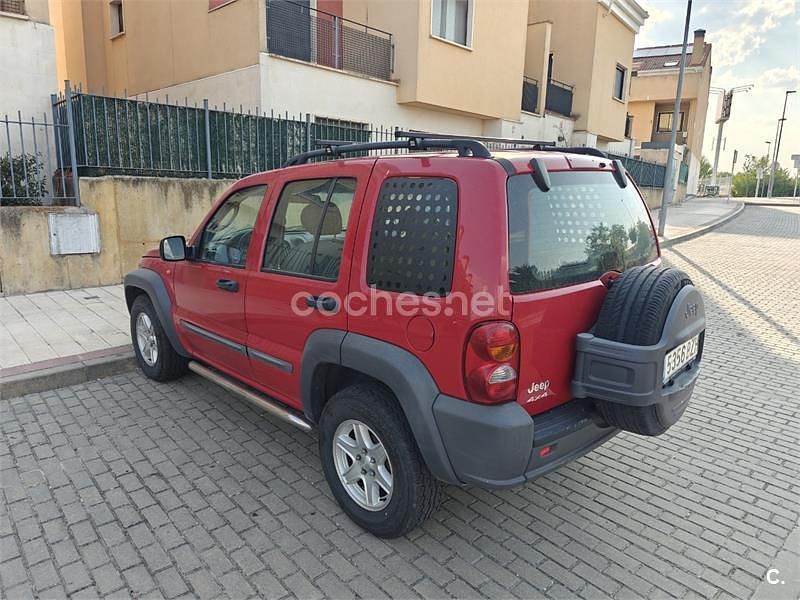 Usado Jeep Cherokee Sport 143 CV (105 kW) 2002 Rojo SUV