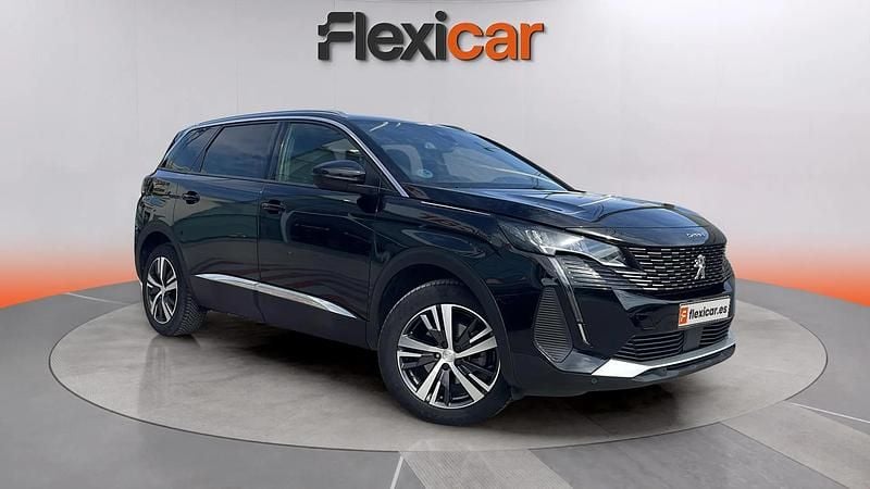 Usado Peugeot 5008 Allure 131 CV (96 kW) 2024 Negro Monovolumen
