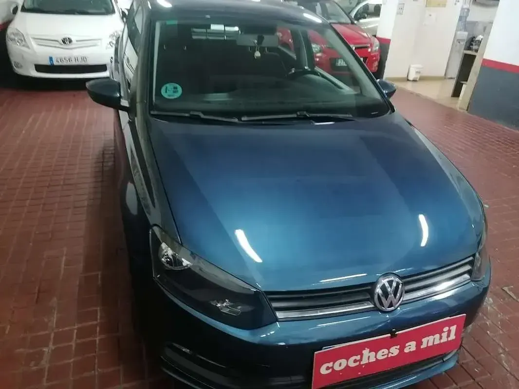 Usado VW Polo 75 CV (55 kW) 2016 Azul Utilitario