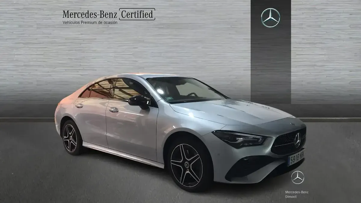 Usado Mercedes CLA250e 218 CV (160 kW) 2025 Plata hightech Berlina