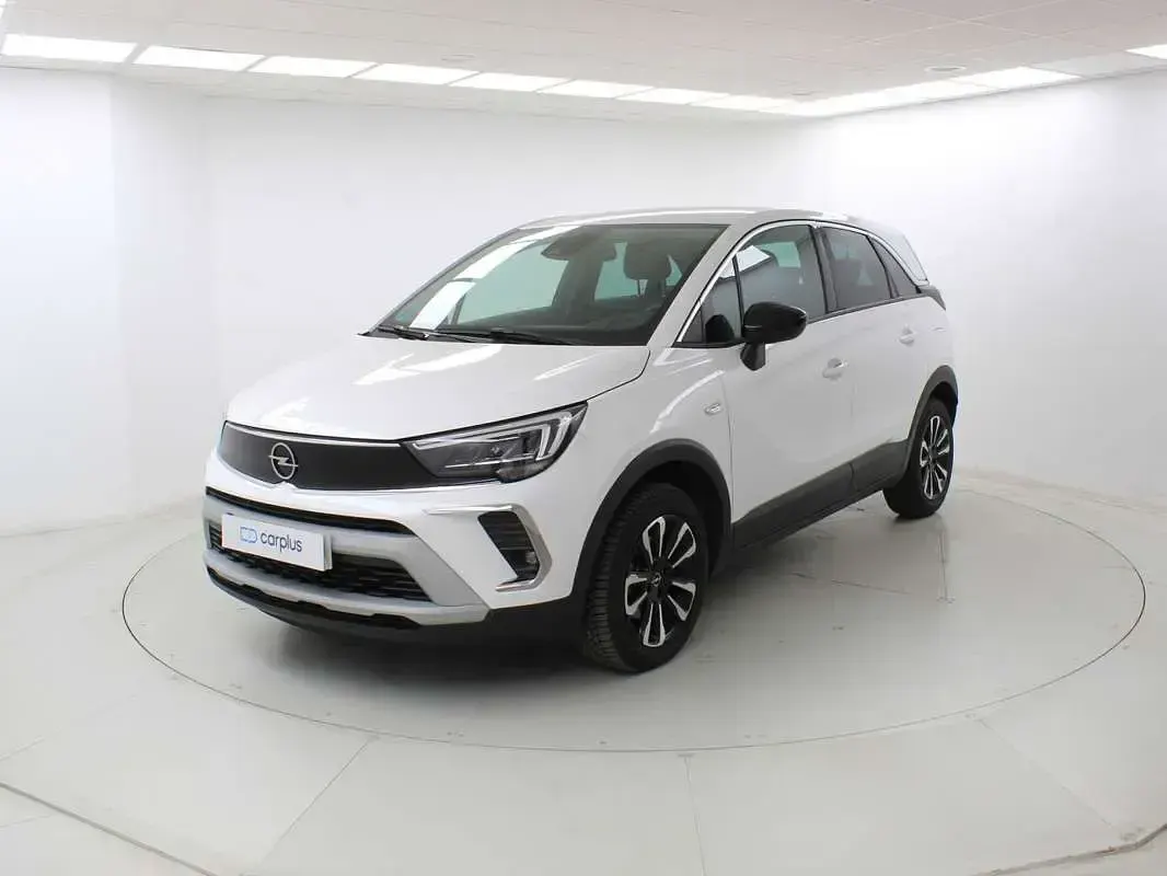 Usado Opel Crossland Elegance 110 CV (80 kW) 2024 Blanco SUV