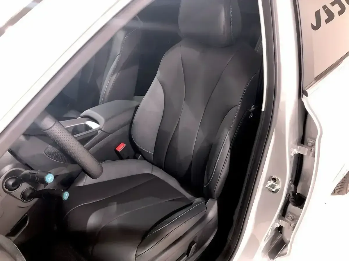 Usado MG MG5 EV Luxury 130 kW (177 CV) 2023 Gris Familiar