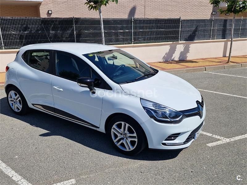 Blanco Usado 2017 Renault Clio IV Business Berlina | 8190 € (Precio justo) - Imagen 1/4