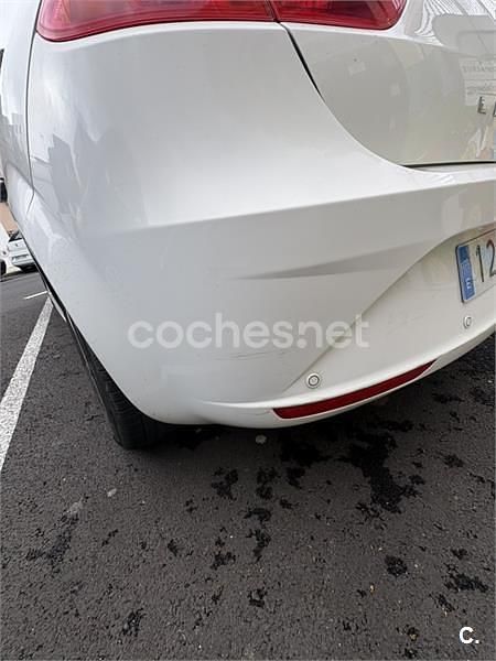 Usado Seat Leon Reference 105 CV (77 kW) 2010 Blanco Utilitario