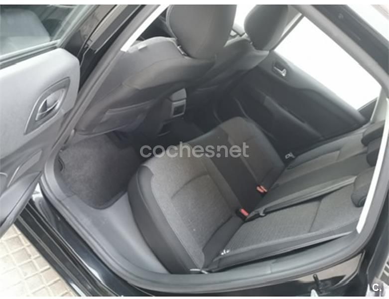 Negro Usado 2016 Citroën C4 Feel Berlina | 5900 € (Super precio) - Imagen 1/4
