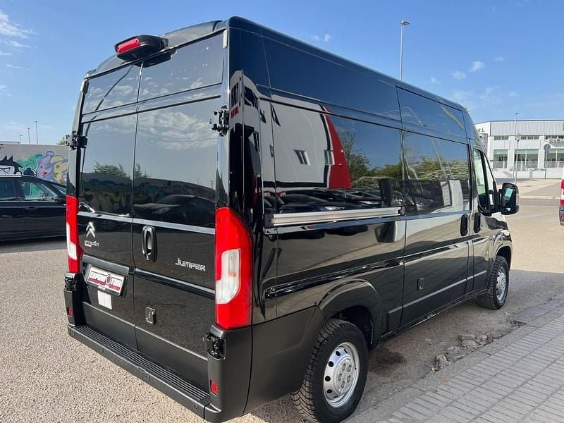 Usado Citroën Jumper 163 CV (119 kW) 2019 Negro Monovolumen