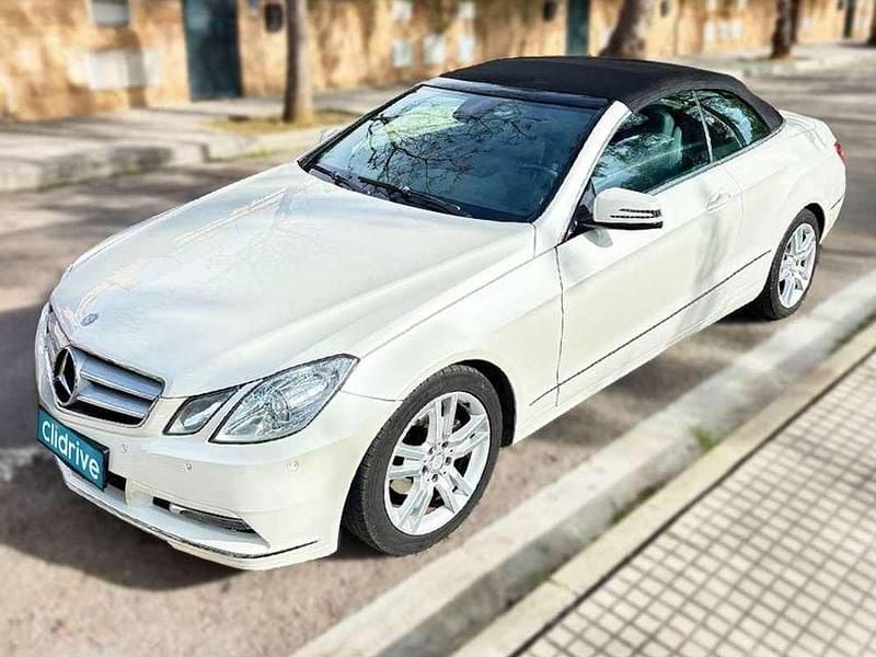 Usado Mercedes E220 Avantgarde 170 CV (125 kW) 2012 Blanco Descapotable