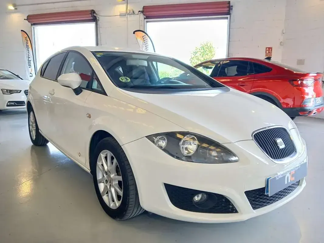 Usado Seat Leon Copa 90 HP (66 kW) 2012 Branco Citadino