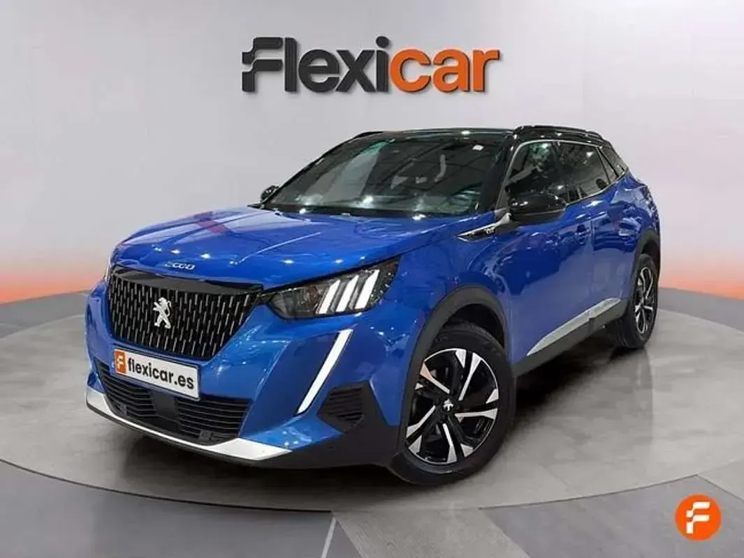 Usado Peugeot 2008 GT-line 131 CV (96 kW) 2023 Azul SUV