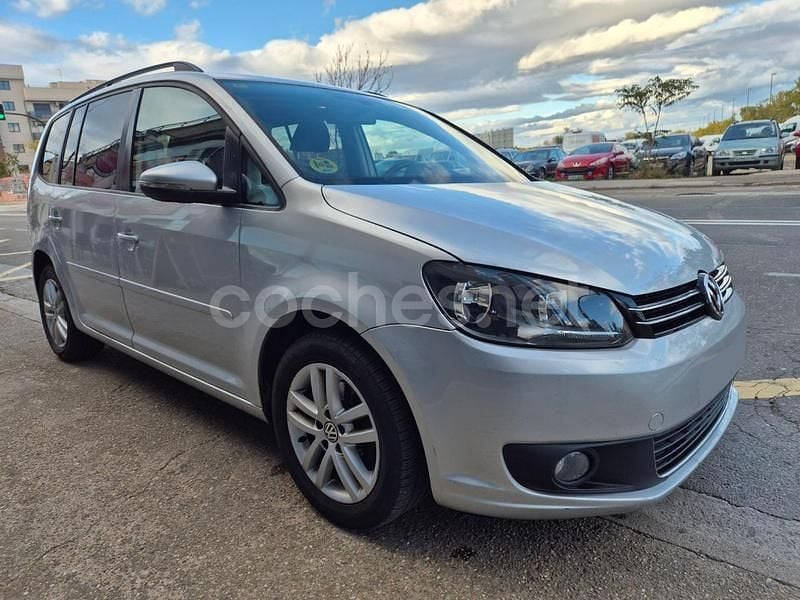 Gris / plata Usado 2011 VW Touran Advance Monovolumen | 6999 € (Precio justo) - Imagen 1/4