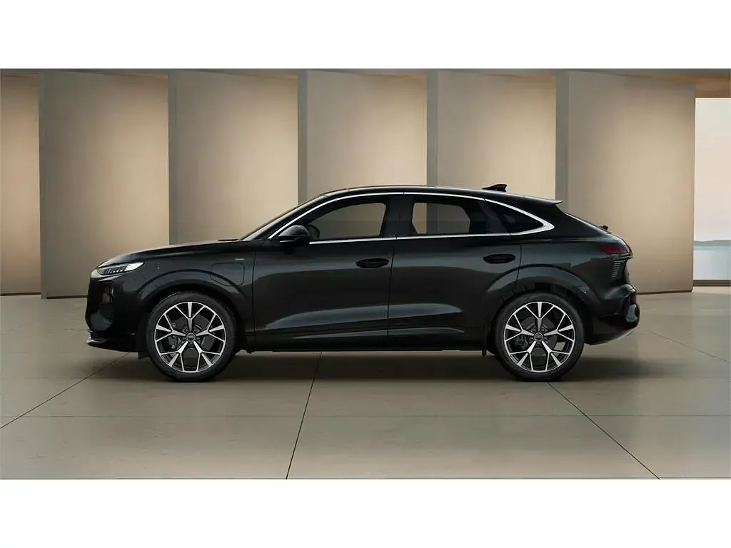 Nuevo Audi Q3 Sportback 272 CV (200 kW) 2025 Negro mito SUV