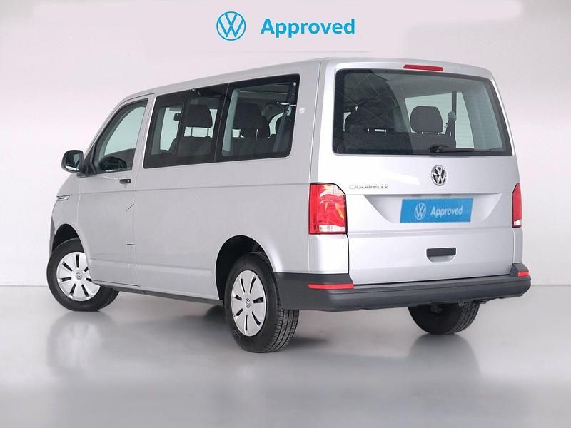 Usado VW Caravelle 150 CV (110 kW) 2022 Gris plata Van