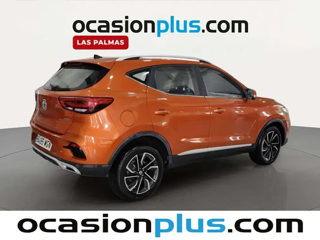 Usado MG ZS Luxury 111 CV (81 kW) 2023 Blanco SUV