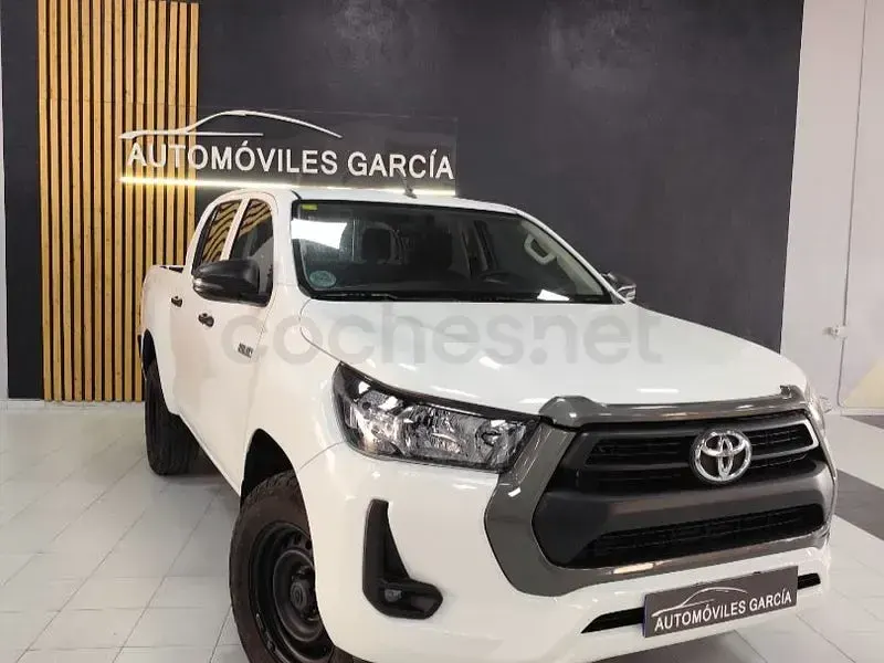 Usado Toyota HiLux Plus 150 CV (110 kW) 2022 Blanco Pickup/Camioneta