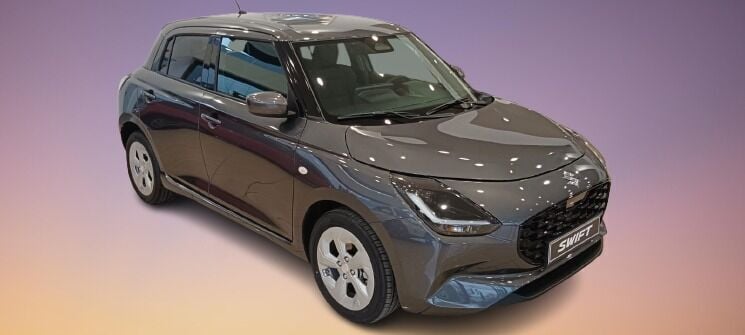 Gris Nuevo 2025 Suzuki Swift Berlina | 20.110 € (Precio justo) - Imagen 1/4