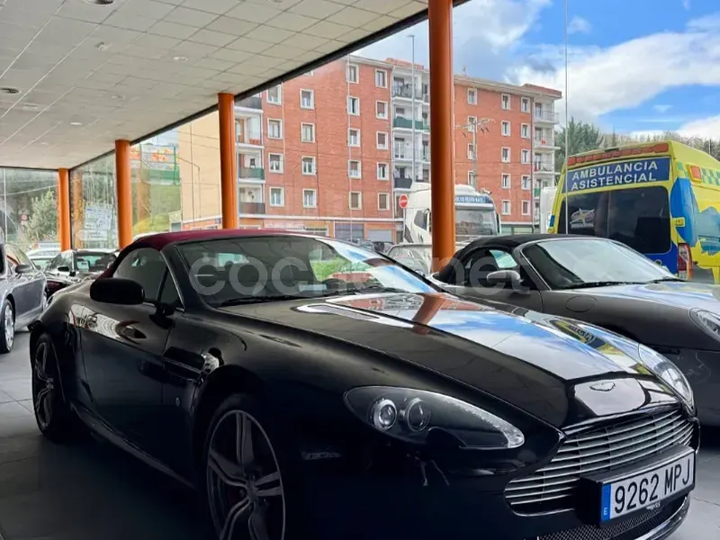 Usado Aston Martin V8 Vantage 420 CV (308 kW) 2009 Negro Descapotable