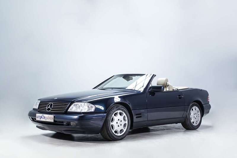 Usado Mercedes SL320 231 CV (169 kW) 1997 Azul Coupe