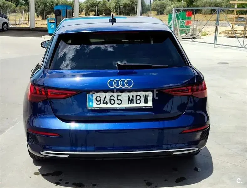 Usado Audi A3 Advanced Plus 116 CV (85 kW) 2022 Azul Berlina