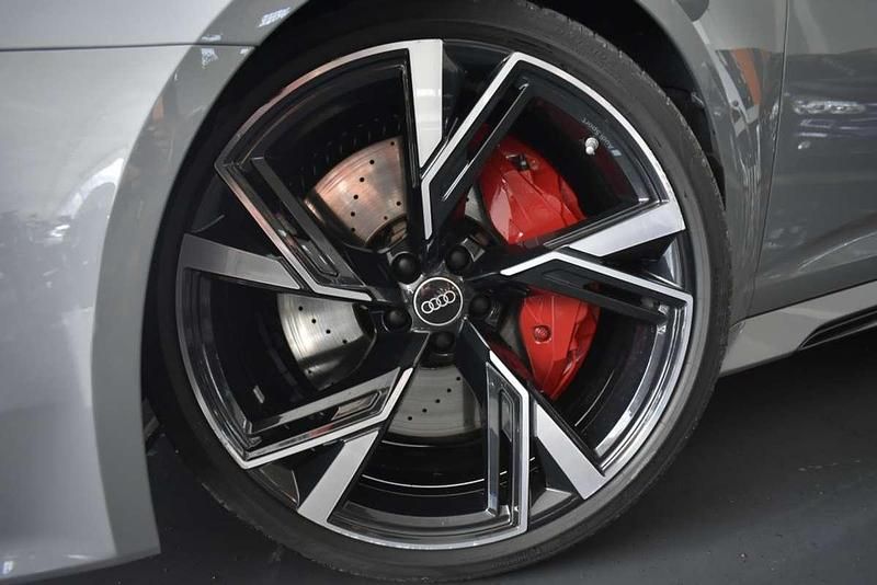 Usado Audi RS6 600 CV (441 kW) 2023 Gris Familiar