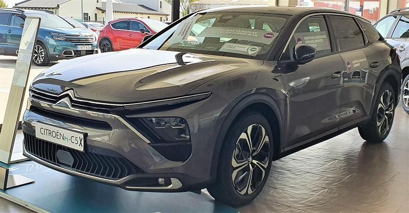 Gris platino Usado 2022 Citroën C5 X PureTech Familiar | 38.505 € - Imagen 1/3