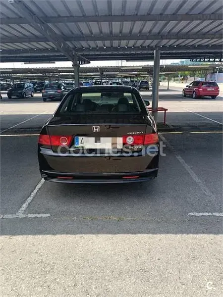 Usado Honda Accord Executive 140 CV (102 kW) 2007 Negro Berlina