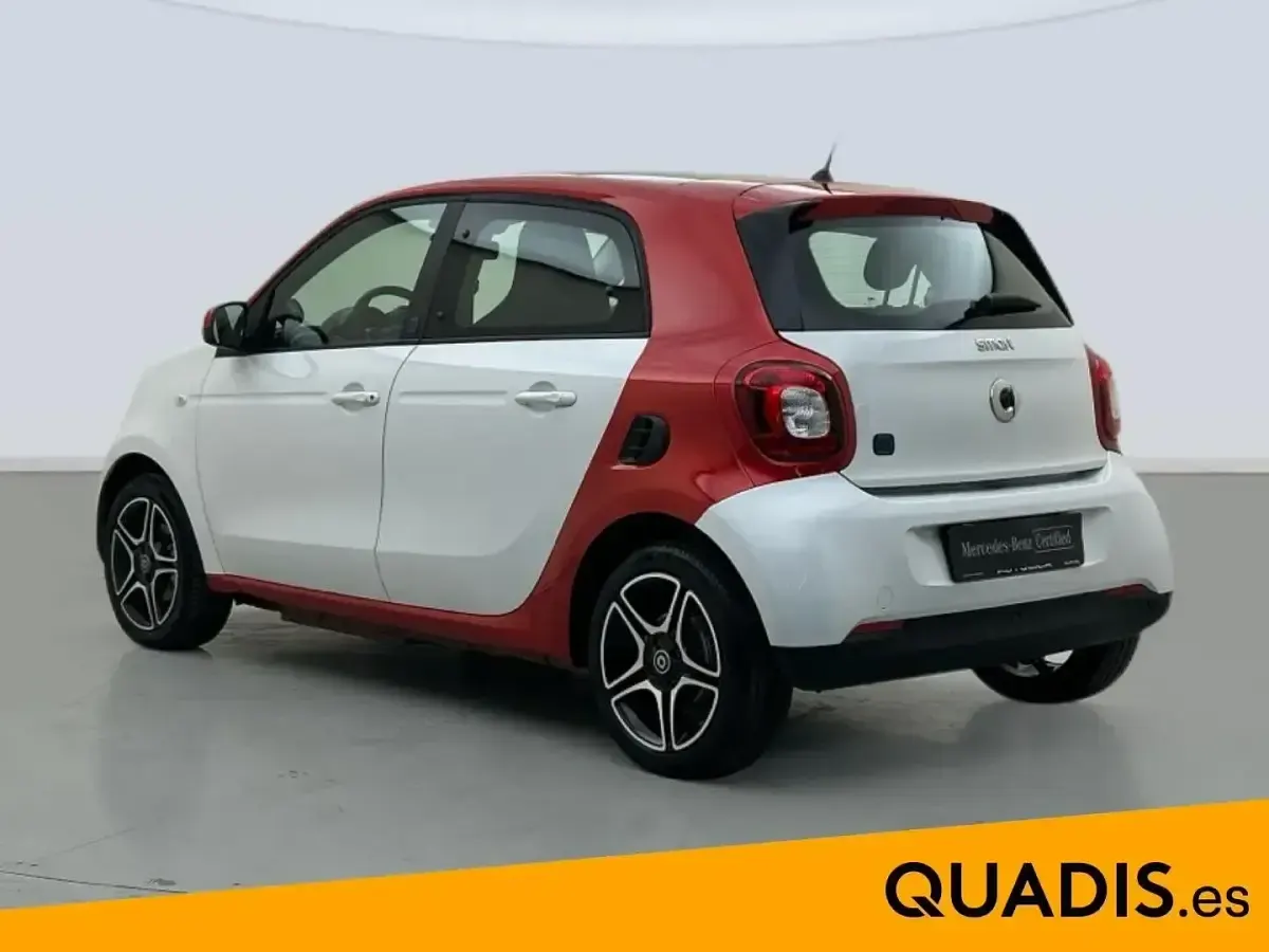 Usado Smart ForFour Electric Drive 60 kW (82 CV) 2021 Rojo Berlina