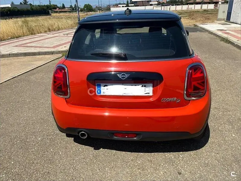 Usado Mini Cooper D 116 CV (85 kW) 2019 Naranja Utilitario