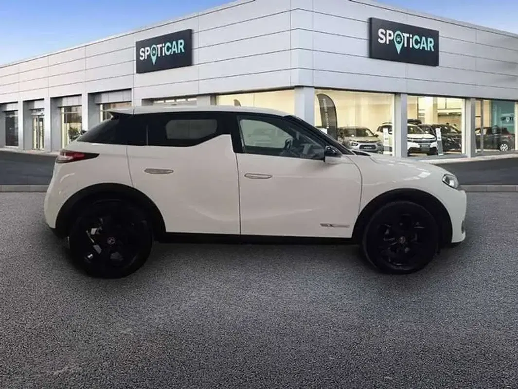 Usado DS Automobiles DS3 Crossback Performance 101 CV (74 kW) 2021 Blanco SUV