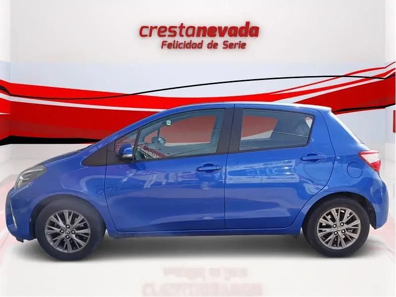 Usado Toyota Yaris Active 72 CV (52 kW) 2019 Azul