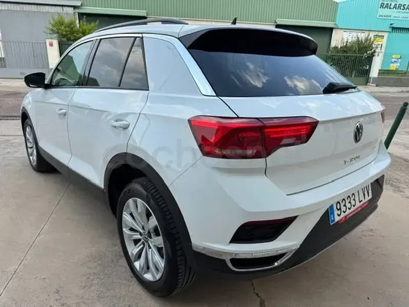 Usado VW T-Roc Advance 115 CV (84 kW) 2022 Blanco SUV