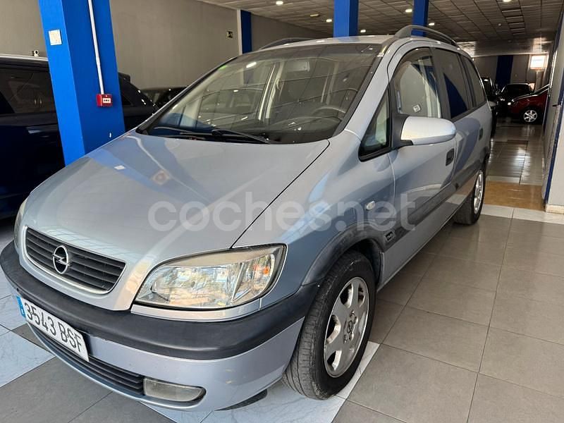 Gris / plata Usado 2002 Opel Zafira Elegance Monovolumen | 1490 € (Precio justo) - Imagen 1/4