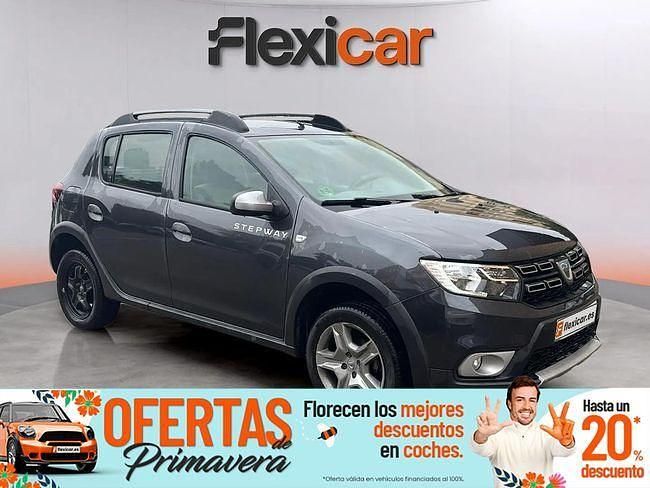 Usado Dacia Sandero Acces 73 CV (53 kW) 2019 Gris