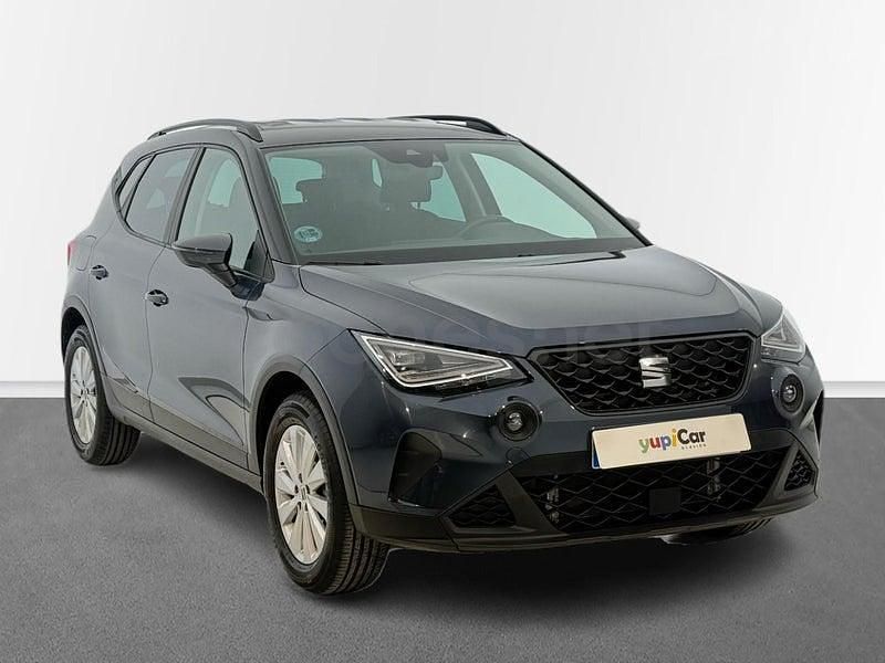 Usado Seat Arona Style 115 CV (84 kW) 2025 Gris SUV