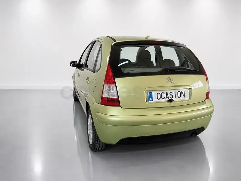 Usado Citroën C3 Exclusive 90 CV (66 kW) 2008 Verde Berlina